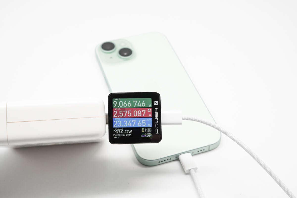 苹果全家桶充电器上阵,iPhone15 手机满电耗时测试-充电头网