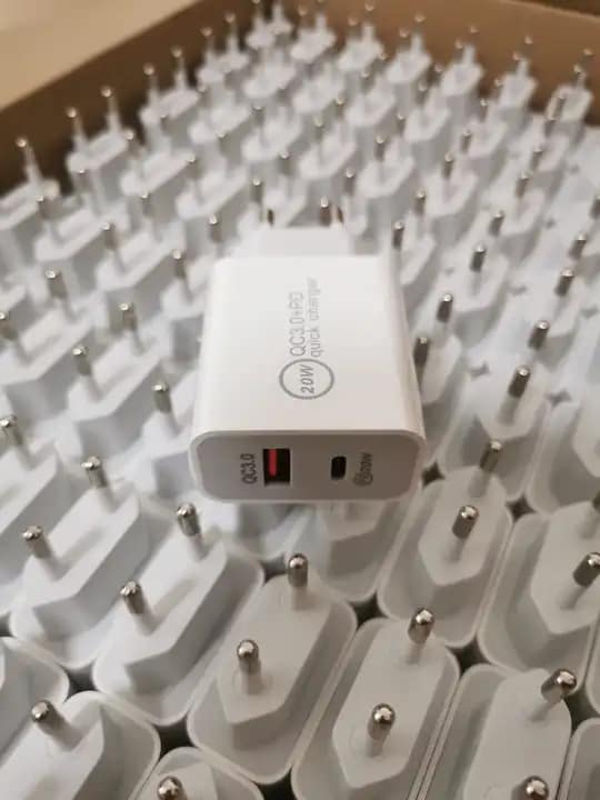 Wholesale 20W Travel Super Fast Charger Type C Power Adapter Brick QC3.0 18W Dual Port Multi Phone Charger Cable 20w Pd Charger - Image 3